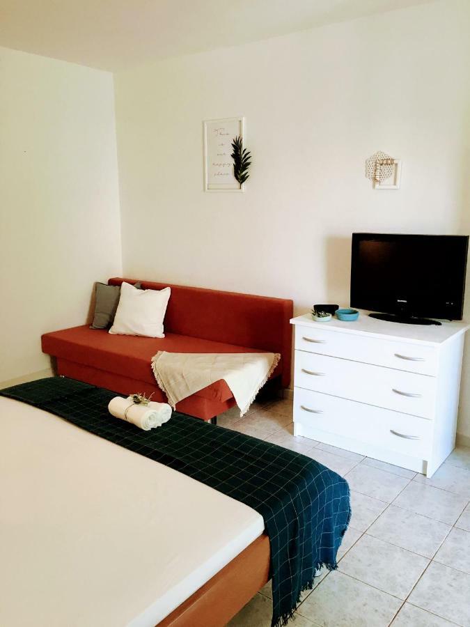 Apartments Off Supetar Bagian luar foto